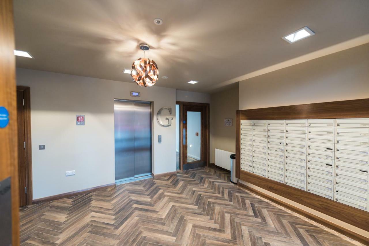 5 Star Brand New City Centre Apartment Belfast Kültér fotó