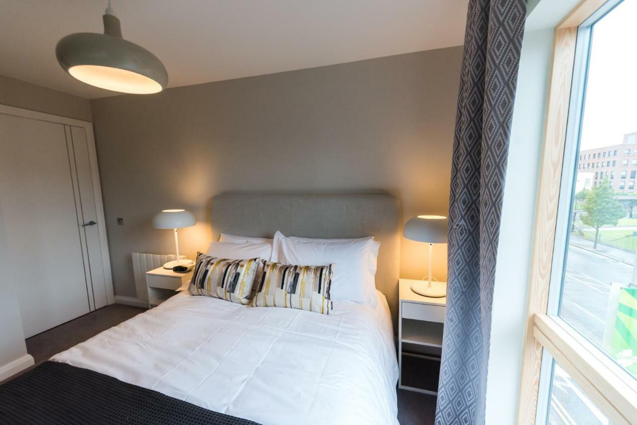 5 Star Brand New City Centre Apartment Belfast Kültér fotó